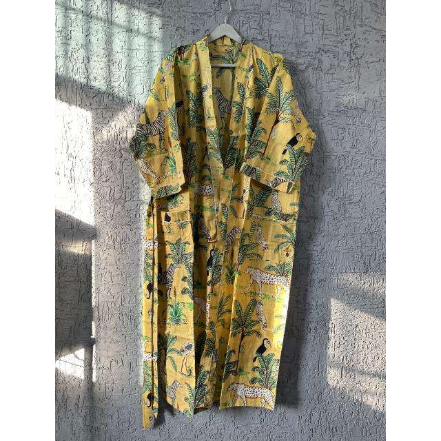 สีเหลือง