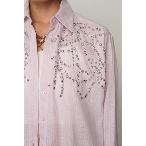 Camicia Oversize Rosa a Righe da Donna con Design Decorativo in Pietra sul Davanti - Product Image 4