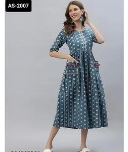 Colecciones Kurtis de estilo moderno indio para uso informal y diario Impresión digital Kurtis de algodón del sur de talla grande con patrón de lujo - Product Image 1