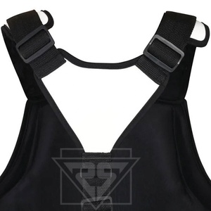 Almohadilla de pecho de boxeo de cuero con logotipo personalizado de alta calidad Muay Thai Chest de Rukhmal Sports - Product Image 4