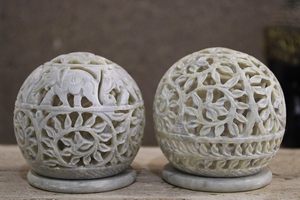 Portavelas de Metal Sólido de Diseño Moderno y Elegante para Decoración de Interiores, Base de Metal, Decoración del Hogar, Embalaje en Cartón - Product Image 3