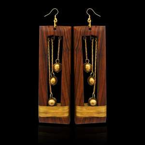 Urthn Gold-Plated Zinc Alloy Wooden <b>Chandelier</b> <b>Earrings</b> 1313202C Model <b>Fashionable</b> Dangler Design - Product Image 1