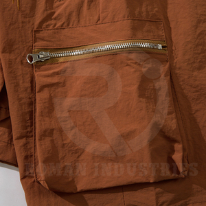 Ropa de diseñador para hombre, pantalones cortos de verano, Parche de acordeón elástico, bolsillos con cremallera, pantalones cortos rectos sueltos de carga - Product Image 6