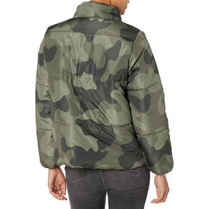 Chaqueta acolchada de piel de oveja de satén de alta calidad OEM para mujer, nuevo diseño para uso en invierno, transpirable, impermeable, reversible, estampado - Product Image 2