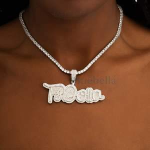 Pendentif personnalisé en argent sterling 925 avec lettres, serti de moissanite, style hip-hop, collier pour homme avec pendentifs et breloques de style script - Product Image 1