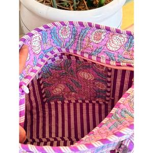 Indian Handmade <b>Patchworked</b> Floral Quilted Small Tote Handbag Cotton Lightweight Fashion <b>Bag</b> for Daily Use Zipper for Winter - Product Image 3