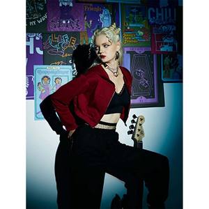 OEM Premium Quality sweats à capuche pour femmes manches longues fermeture éclair devant poche à capuche couleur unie crop tops sweat à capuche décontracté - Product Image 6