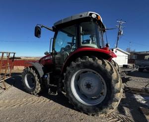 Tractor de lujo Massey Ferguson 2015 con potencia confiable y componentes de rodamiento central para la Agricultura diaria - Product Image 2