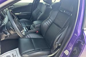 2023 ชาร์จเจอร์ เอสอาร์ที เฮลแคท ไวด์บอดี้ เจลเบรก พร้อมเครื่องยนต์ เกียร์อัตโนมัติ หลังคาพาโนรามิก ไฟ LED พร้อมส่ง - Product Image 2