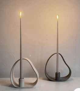 Portavelas de metal con estilo contemporáneo, Navidad para bodas y diseños elegantes, crea un ambiente moderno en cualquier entorno - Product Image 3