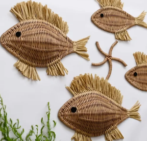 ชุดรูปทรงปลาน่ารักที่ทำจากเส้นใยหวายระดับพรีเมียมสำหรับตกแต่งบ้านและผนังที่สร้างขึ้นในเวียดนามโดยซัพพลายเออร์ที่เชื่อถือได้-Sisu - Product Image 1