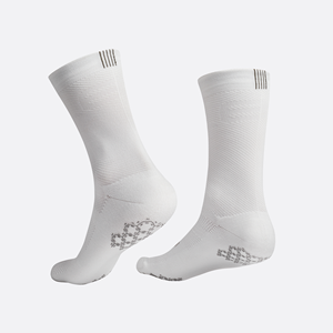 HYVLE WE-STIM Lightning demi-chaussettes antidérapantes blanches légères et respirantes pour les jeunes Confort maximal des pieds Équipage tricoté - Product Image 4