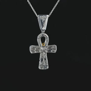 Colgante de Cruz de Jesús para amantes del hip hop hecho en oro blanco de 10kt con diamantes de moissanita de corte brillante redondo - Product Image 6