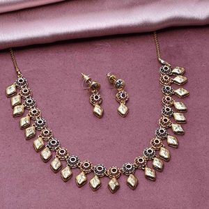 ชุดสร้อยคอและเครื่องประดับสไตล์ตะวันตก3โทนทำจากทองเหลืองสามสีแฟชั่นสำหรับงานแต่งงานและงานปาร์ตี้ - Product Image 2