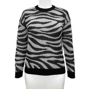 เสื้อสเวตเตอร์ไหมพรมแขนยาว คอกลม ลายเสือดาว หนานุ่ม สวมใส่สบาย ทรงเข้ารูป สำหรับผู้หญิง ฤดูหนาว คอลเลคชั่น FW23 - Product Image 1