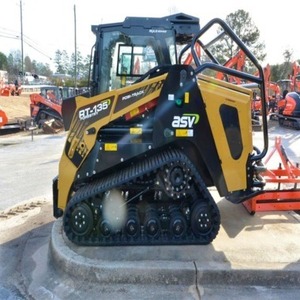 รถตักดินขนาดเล็ก ASV RT130 ยี่ห้อ Doosan ประสิทธิภาพการทำงานสูง พร้อมอุปกรณ์เสริมที่คมชัด รัศมีการเลี้ยวสั้น เครื่องจักรสำหรับงานดิน - Product Image 3
