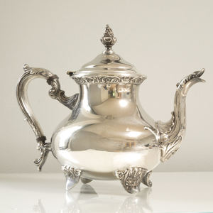 Théière en laiton plaqué or de conception marocaine Chaman India pour les ensembles de café et de thé - Product Image 4