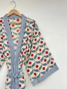 Peignoir Kimono 100% coton fait main imprimé floral et robe de chambre vêtements de nuit d'été, cadeau de demoiselle d'honneur, taille unique - Product Image 3