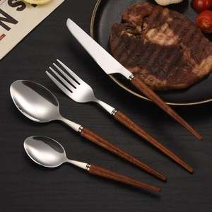 Cubiertos de acero y madera perfectamente equilibrados para una cena sin costuras con asas ergonómicas de primera calidad para un uso fácil - Product Image 6