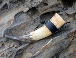 Auténtica Jarra de Cuerno de Búfalo Estilo Vikingo, Hecha a Mano, para Cerveza, Sidra o Mead, Regalo Rústico para Bar - Product Image 2