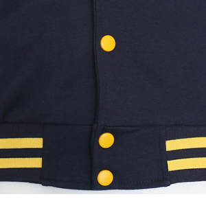 Sudadera con Capucha Premium para Hombre |   Chaqueta Bomber de Forro Polar con Mangas en Contraste Azul Marino y Amarillo Dorado, Estilo Letterman, Ropa Urbana - Product Image 4