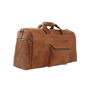 Bolsa de Viaje Deportiva de Lujo con Diseño Personalizado para Niños y Niñas, de Alta Calidad, en Cuero Genuino, con Cierre de Cremallera - Product Image 4