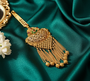 Accesorio para el cabello indio judaico antiguo de alta calidad en oro, diseñado como un adorno tradicional para novias y festividades, que ofrece un estilo clásico y elegante. - Product Image 2