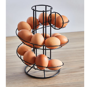 Innovador soporte para huevos de madera de olivo y acero inoxidable Acompañado de un pequeño ramekin de porcelana que sujetará la cáscara de huevo rota - Product Image 5