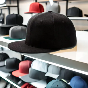 Casquette de baseball unisexe à 5 panneaux personnalisable OEM Design classique ajustable pour les sports d'extérieur Protection imperméable de la tête - Product Image 1