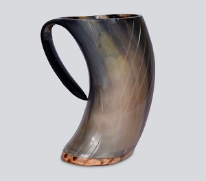 Chope à boire artisanale en corne de bœuf noire naturelle, authentique chope à bière viking, gobelet en corne de buffle poli, chope à méad médiévale - Product Image 4