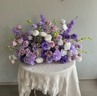 S718 Composition florale artificielle sur sol en soie personnalisée, roses blanches et vertes, pour allée de mariage et décoration de fête
