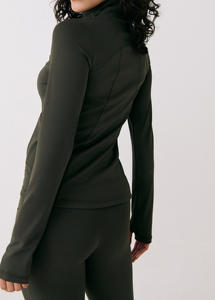 Indemand Veste matelassée élégante en diamant compressible pour les femmes, vêtements d'extérieur à la mode, veste à la mode avec logo personnalisé - Product Image 2