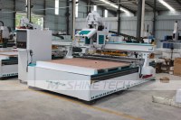 Machine de fraisage CNC pour le travail du bois JINAN M-SHINE 2130 avec changeur d'outils automatique linéaire, commande Syntec, moteur et pompe 3 axes