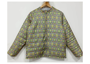 เสื้อแจ็คเก็ตครอปพิมพ์ลายดอกไม้ผ้าซาตินไหมแท้ 100% คุณภาพสูงสำหรับฤดูหนาว  ขนาดใหญ่พิเศษ XL เป็นมิตรกับสิ่งแวดล้อม  รับทำโลโก้ตามสั่ง สำหรับผู้หญิง ODM - Product Image 5