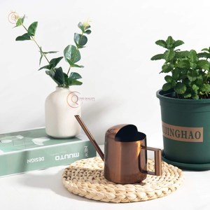 เหยือกโลหะทำมือพร้อมด้ามยาวสำหรับรดน้ำต้นไม้กลางแจ้งกลางแจ้งสีเขียวเข้มมีสไตล์ทนทานเครื่องมือทำสวน - Product Image 2