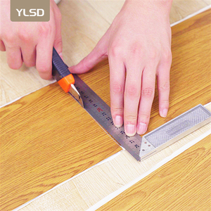 Planche de vinyle auto-adhésive/à coller de luxe de Chine Carreaux à peler et à coller de 2mm Revêtement de sol en vinyle PVC imperméable - Product Image 4