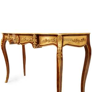 Mesa Consola Clásica de Lujo con Incrustaciones Hechas a Mano y Adornos de Latón - Product Image 4