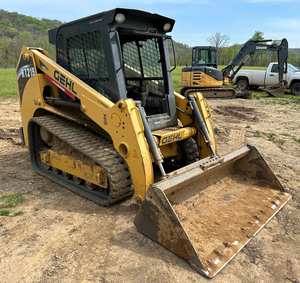 Minicargadora GEHL RT215 usada con motor de motor Yanmar Cargador frontal de nueva condición con núcleo PLC y componentes de engranaje - Product Image 4