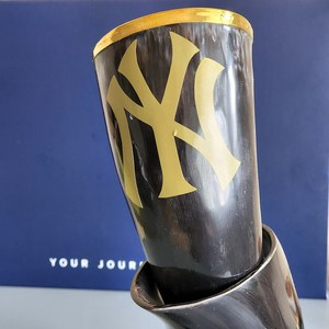 Corne à boire en corne de bœuf 100% authentique, corne de buffle brute sculptée, sans danger pour les aliments, style viking, agate par HANNAN HANDICRAFT - Product Image 2