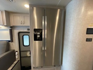 ผู้จำหน่ายรถบ้านมือสอง ปี 2023 รุ่น T H O R CHALLENGER 36FA สำหรับขาย - Product Image 5