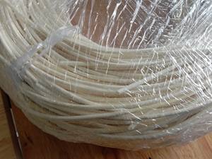 Noyau de rotin rond naturel du Vietnam meilleure qualité pour l'exportation Noyau de rotin blanchi de 2 à 20mm/matériau de canne/pelure - Product Image 5