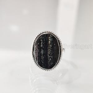 Anillo para Mujer con Turmalina Negra Natural, Piedra de Nacimiento de Octubre, Banda Sencilla, Joyería Hecha a Mano para Navidad, Anillo de Plata de Ley 925 - Product Image 1