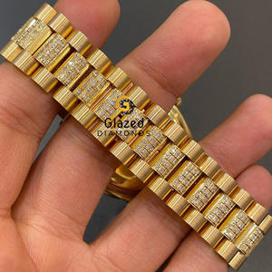 Montre-bracelet de style Hip Hop pour hommes entièrement cloutée de diamants de laboratoire ronds et brillants en acier inoxydable - Product Image 4