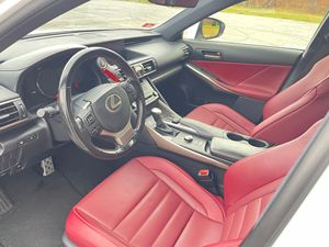 Gran Oferta: Lexus IS 300 F Sport 2017 Usado, Impecable, Listo para Enviar - Product Image 2