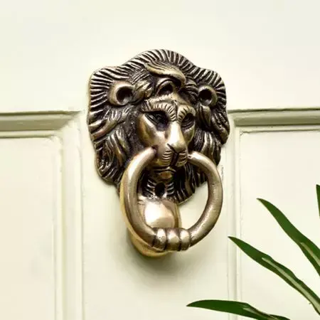 Aldrava de porta de bronze Majestic Lion