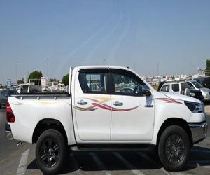 Toyota Hilux SR5 Adventure Double Cab Diesel/Essence d'occasion 2024 - Product Image 4