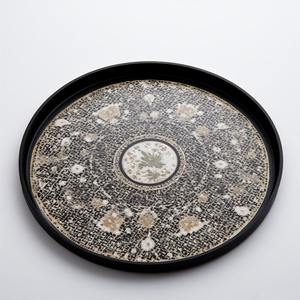 Placa de cargador de resina Blush Mist con tonos de fondo rosa pálido y brillo nacarado para cenas y recepciones de celebración elegantes - Product Image 2