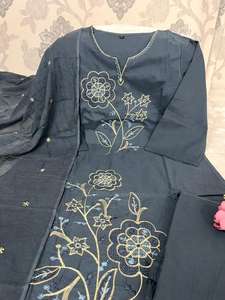 Kurti Tradicional de Algodón de Alta Calidad para Mujer con Pantalón, Dupatta y Bordado para Fiestas de Verano, Hecho en India - Product Image 3