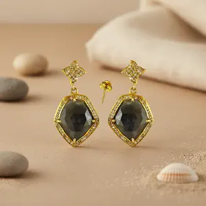 Bijoux pour femmes en forme de goutte d'eau, plaqués or, avec pierre précieuse saphir, design goutte, pour mariages, fêtes, avec quartz, perle, diamant, or - Product Image 1