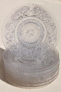 Placa de vidrio de inspiración artesanal con detalles de remolino únicos, ideal para cenas personalizadas o comidas curadas por chefs - Product Image 6